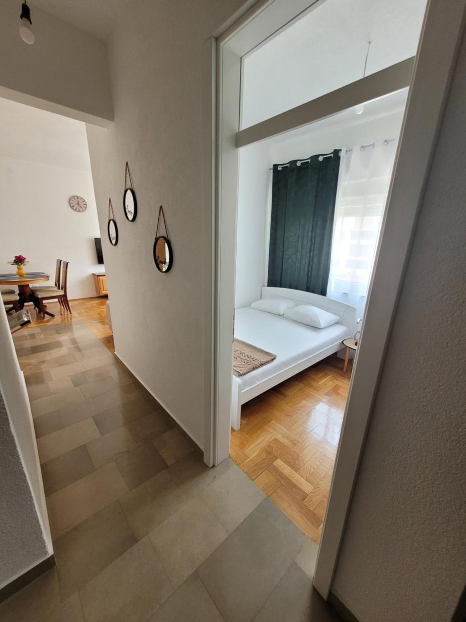 טרביניה Apartman Natasa מראה חיצוני תמונה