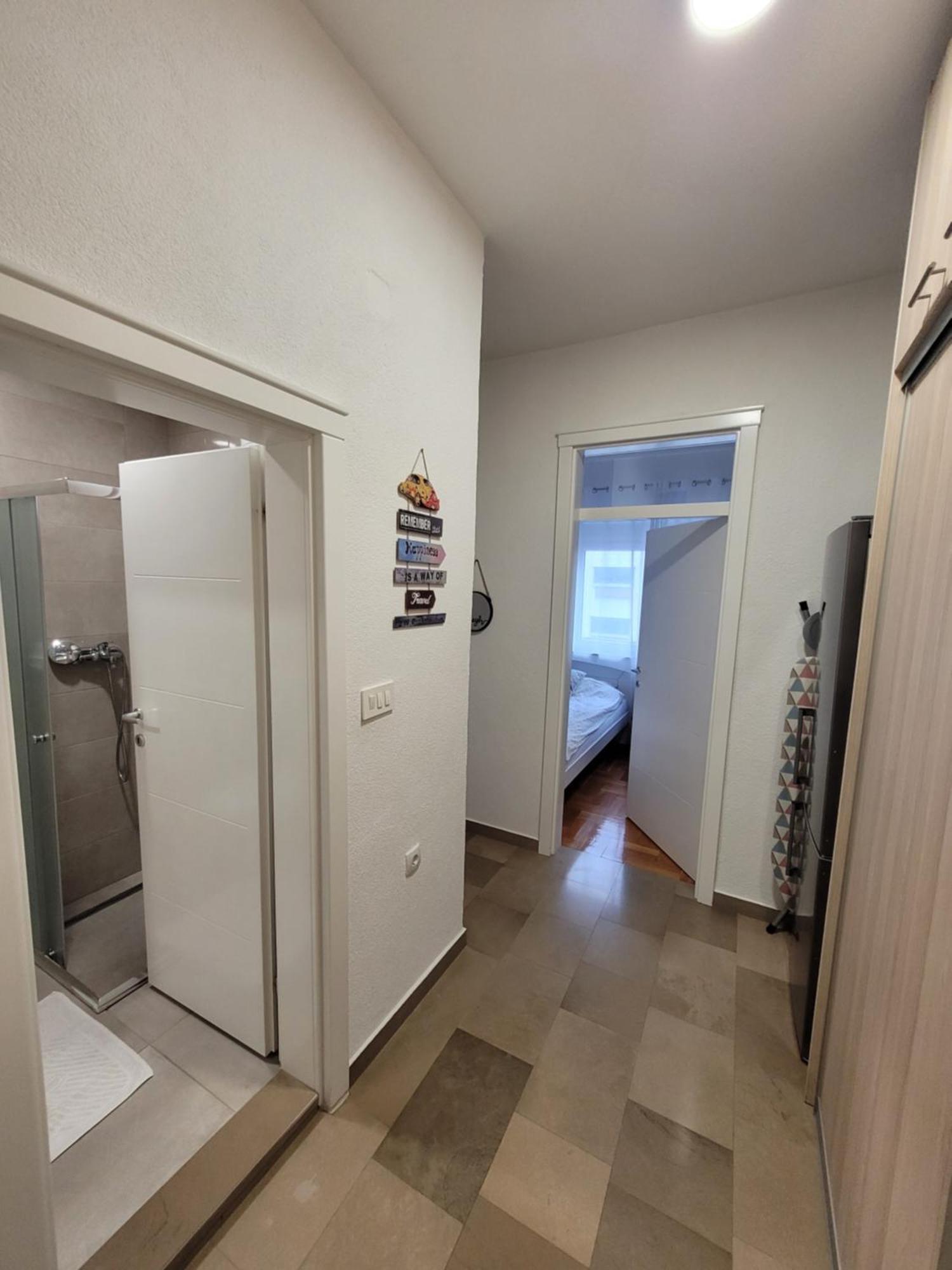 טרביניה Apartman Natasa מראה חיצוני תמונה